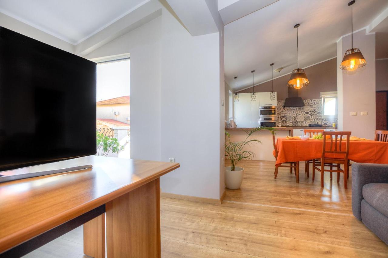 Diconi Apartment Пула Екстериор снимка