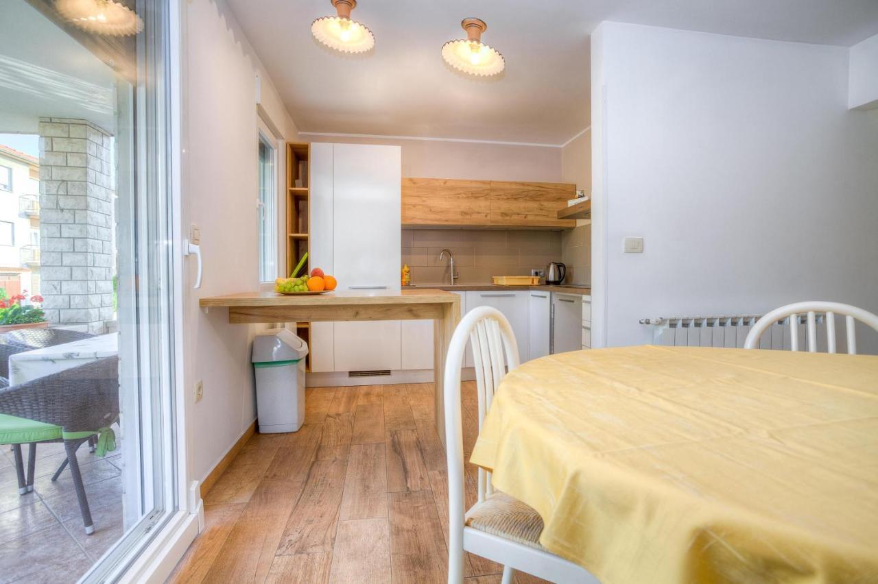 Diconi Apartment Пула Екстериор снимка